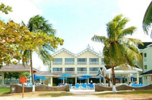 montego-bay-airport-transfer-to-rooms-on-the-beach