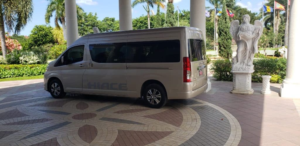 Transportation From Kingston Airport To Grand Palladium